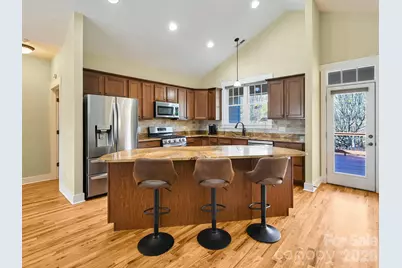 24 Creekside View Drive, Asheville, NC 28804 - Photo 6