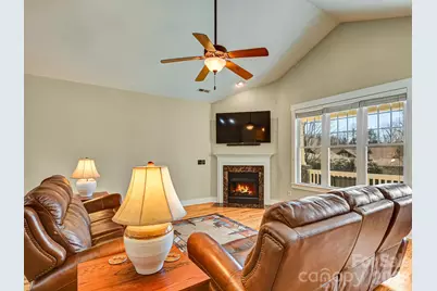 24 Creekside View Drive, Asheville, NC 28804 - Photo 4