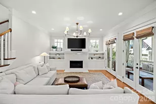 228 Wendover Hill Ct, Charlotte, NC 28211 - Photo 16