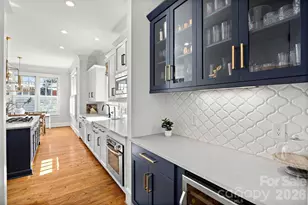 228 Wendover Hill Ct, Charlotte, NC 28211 - Photo 12