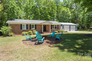1122 Pine Knot Ct, Clover, SC 29710 - Photo 1