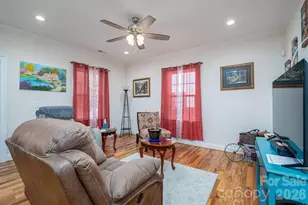 209 Wood St, Mount Holly, NC 28120 - Photo 10