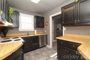 414 S Chester Street S, Blacksburg, SC 29702 - Photo 16