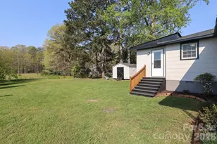 414 S Chester Street S, Blacksburg, SC 29702 - Photo 32