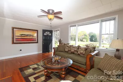 414 S Chester Street S, Blacksburg, SC 29702 - Photo 8