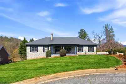 514 Golfview Court, Lenoir, NC 28645 - Photo 2