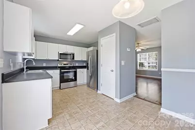 3911 Hathaway Hills Drive, Charlotte, NC 28214 - Photo 8