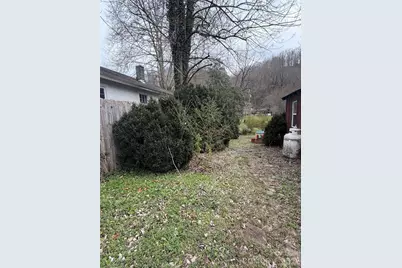 28 Red Bridge Lane, Sylva, NC 28779 - Photo 2