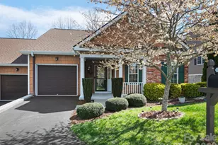 25 Old Pasture Way, Hendersonville, NC 28739 - Photo 1