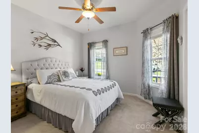 25 Old Pasture Way, Hendersonville, NC 28739 - Photo 8