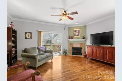 25 Old Pasture Way, Hendersonville, NC 28739 - Photo 10