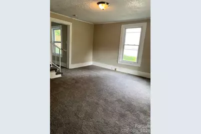 107 E Georgia Avenue, Bessemer City, NC 28016 - Photo 4