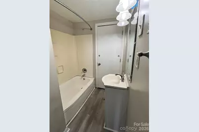 107 E Georgia Avenue, Bessemer City, NC 28016 - Photo 6