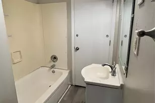 107 E Georgia Ave, Bessemer City, NC 28016 - Photo 6