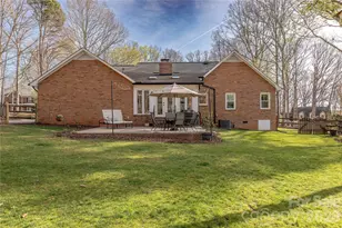 2735 Bent Oak Dr, Matthews, NC 28104 - Photo 34