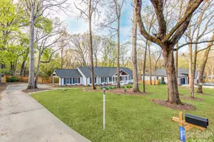 1632 Burtonwood Cir, Charlotte, NC 28212 - Photo 1