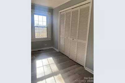 1521 W Davidson Avenue, Gastonia, NC 28052 - Photo 8