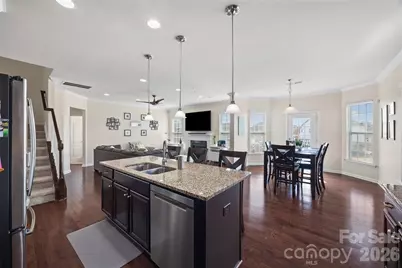 327 Hawks Creek Parkway, Fort Mill, SC 29708 - Photo 8