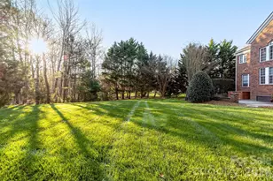 2905 Blackburn Dr, Waxhaw, NC 28173 - Photo 10