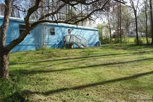 453 Riverview Ln, Lexington, NC 27292 - Photo 2