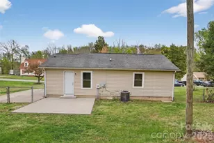 1713 Ranchwood Dr, Charlotte, NC 28217 - Photo 10