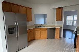 141 Rock Ridge Ln, Mount Holly, NC 28120 - Photo 6