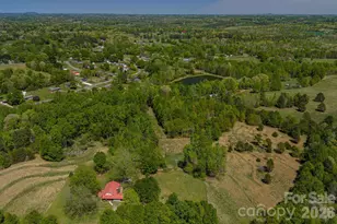 635 E Sanders Rd, Shelby, NC 28150 - Photo 4