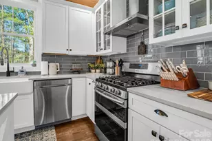 52 Old Spring Dr, Candler, NC 28715 - Photo 18