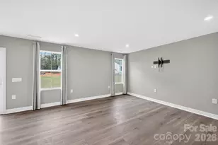 609 Nesbe St, Lancaster, SC 29720 - Photo 6