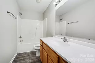 911 Valley Ridge Rd, Charlotte, NC 28214 - Photo 14