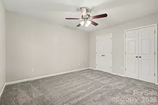 911 Valley Ridge Rd, Charlotte, NC 28214 - Photo 14