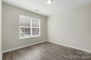 911 Valley Ridge Rd, Charlotte, NC 28214 - Photo 16