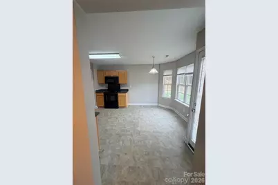 634 Longacre Drive, Charlotte, NC 28214 - Photo 10