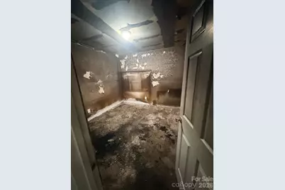 634 Longacre Drive, Charlotte, NC 28214 - Photo 14