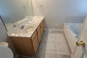 634 Longacre Dr, Charlotte, NC 28214 - Photo 16