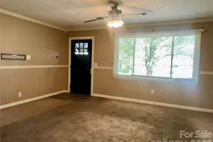 2618 32nd Ave NE, Hickory, NC 28601 - Photo 6