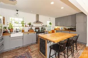 6701 Rugby Ln, Charlotte, NC 28226 - Photo 1