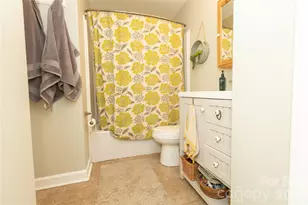 6701 Rugby Ln, Charlotte, NC 28226 - Photo 20