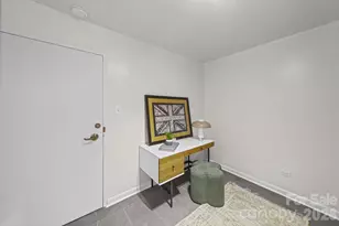 1300 Queens Rd, Charlotte, NC 28207 - Photo 12