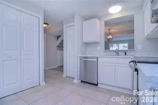 9632 Vinca Cir, Charlotte, NC 28213 - Photo 6