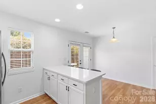 6475 St Bernard Way, Charlotte, NC 28269 - Photo 10