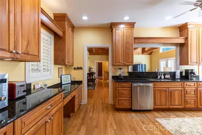 446 Windridge Drive, Sugar Grove, NC 28679 - Photo 10