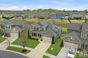 10511 Honeyfur Ct, Charlotte, NC 28278 - Photo 2