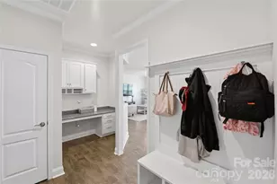 10511 Honeyfur Ct, Charlotte, NC 28278 - Photo 20