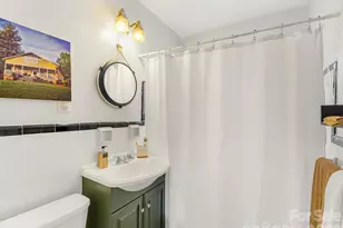 229 N Dotger Ave, Charlotte, NC 28207 - Photo 16