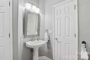 1231 Over Stream Ln, Matthews, NC 28105 - Photo 24