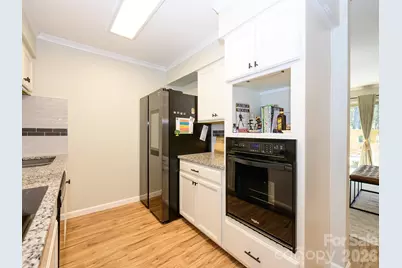 4743 Hedgemore Drive #L, Charlotte, NC 28209 - Photo 10