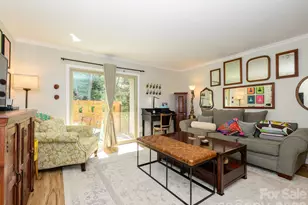 4743 Hedgemore Dr, Charlotte, NC 28209 - Photo 4