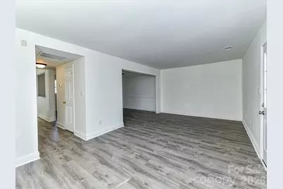 8322 Knights Bridge Road, Charlotte, NC 28210 - Photo 10