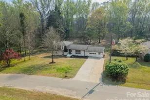 2023 Briarwood Cir, Fort Mill, SC 29715 - Photo 42